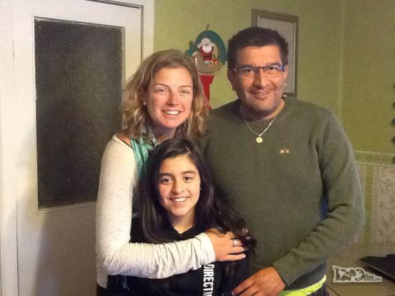 A Ana fica amiga de outros hóspedes do nosso hotel em Punta Arenas, no sul do Chile